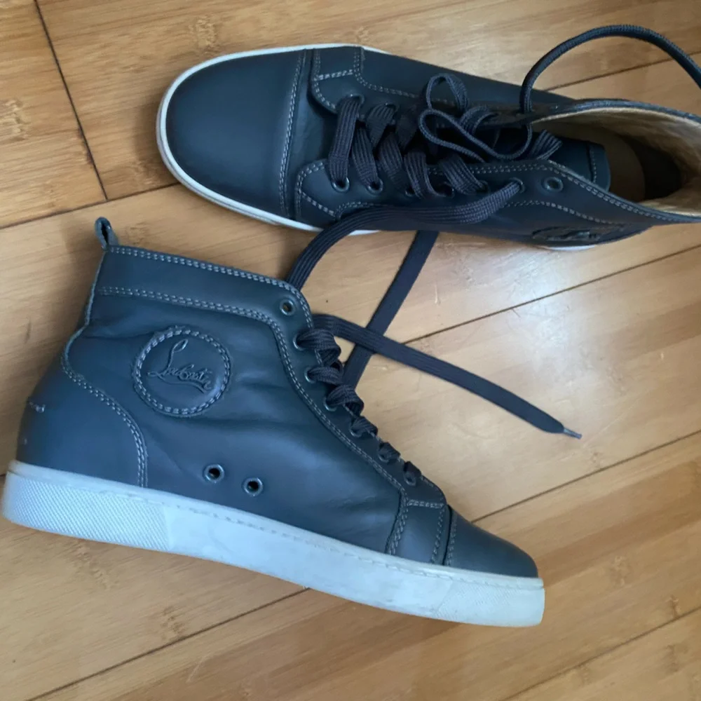 Christian Louboutin Leather High-Top Sneakers - Picture 3 of 6